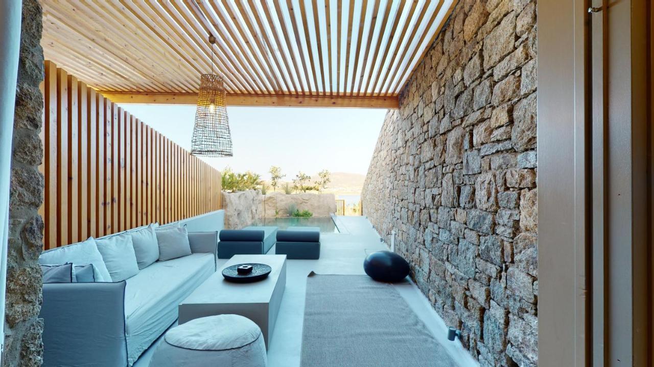 Panormos Bay Suites Hotel